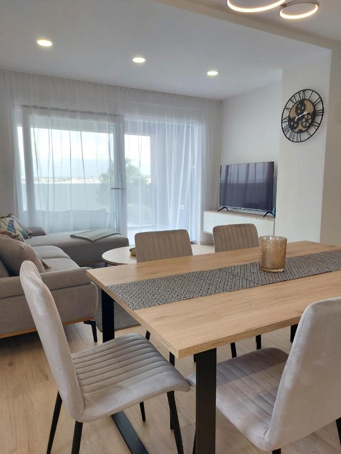 Luxury Beachfront Villa Crystal Aenona - By Ta Leut Agency Nin Eksteriør billede