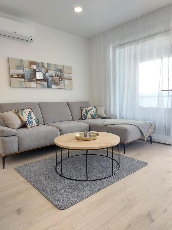 Luxury Beachfront Villa Crystal Aenona - By Ta Leut Agency Nin Eksteriør billede