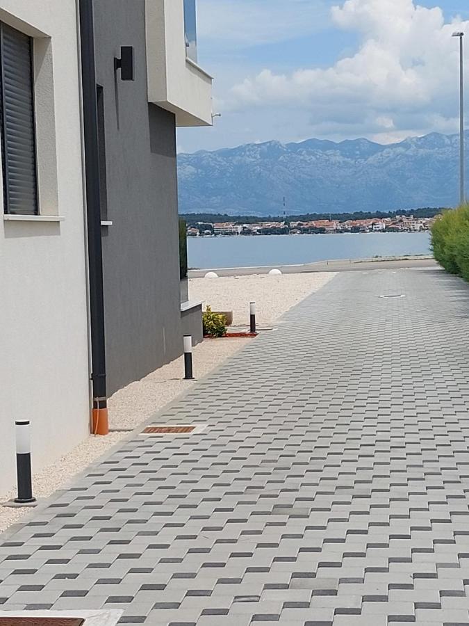 Luxury Beachfront Villa Crystal Aenona - By Ta Leut Agency Nin Eksteriør billede