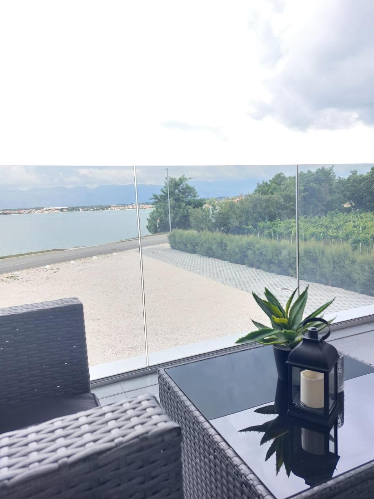Luxury Beachfront Villa Crystal Aenona - By Ta Leut Agency Nin Eksteriør billede