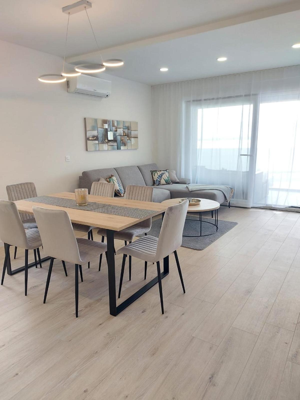 Luxury Beachfront Villa Crystal Aenona - By Ta Leut Agency Nin Eksteriør billede